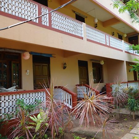 Pinto Guest House Кандолим Экстерьер фото