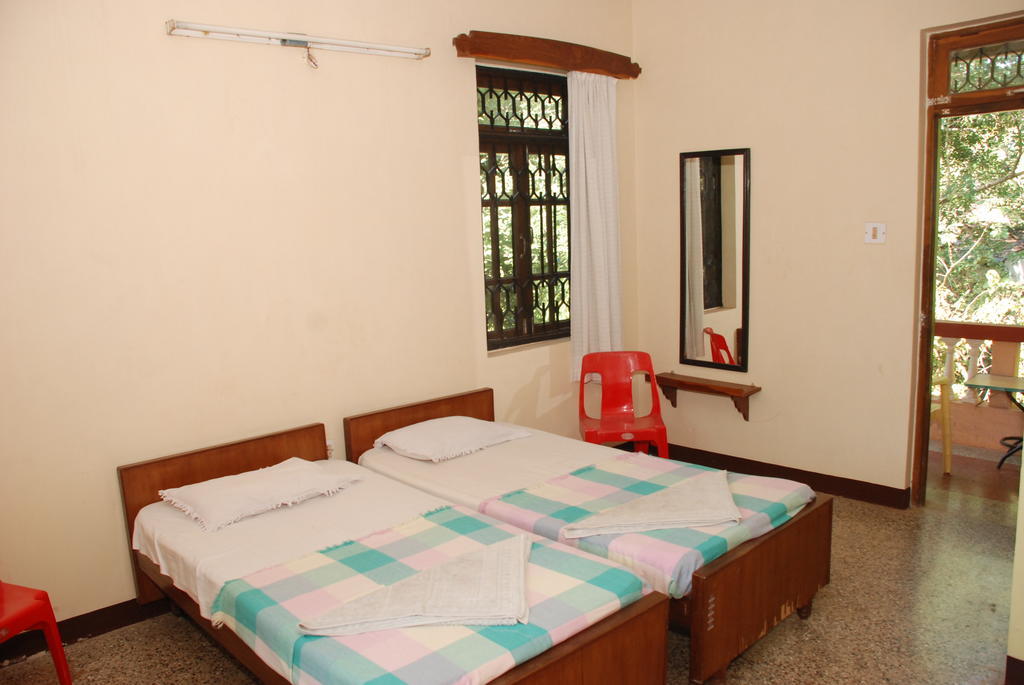 Pinto Guest House Кандолим Номер фото