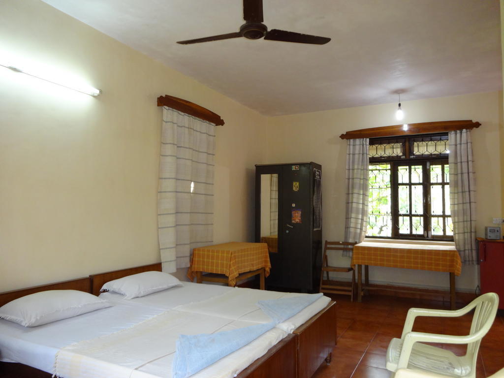 Pinto Guest House Кандолим Номер фото